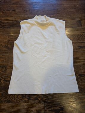 Neiman Marcus Sleeveless Mock Neck Tank - White